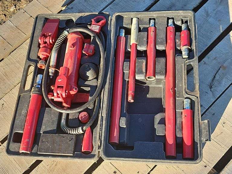 Mac Tools 4 Ton Portable Hydraulic Body/Frame Repair Kit