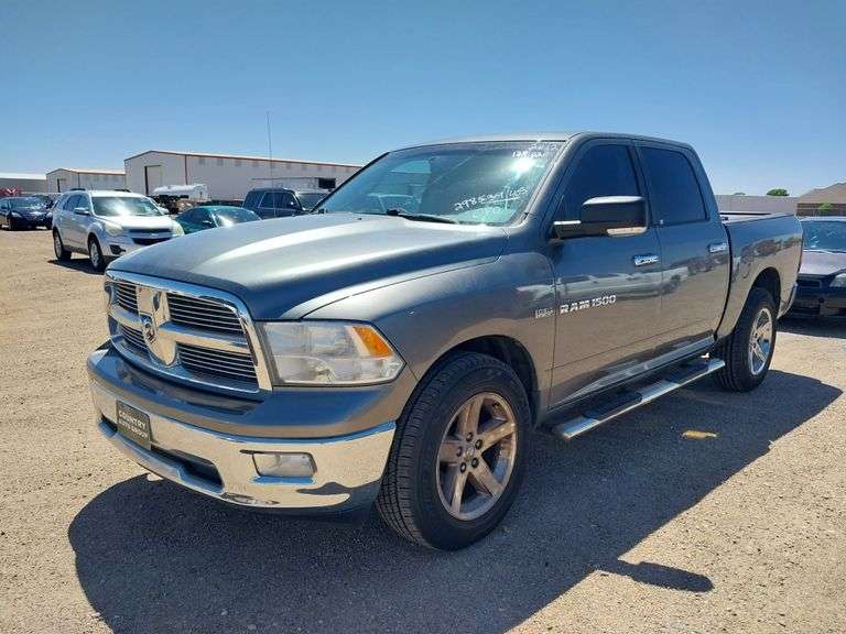 2012 Ram 1500 SLT Crew Cab 4D