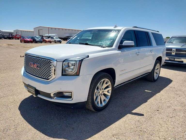 2016 GMC Yukon XL 1500 Denali SUV 4D
