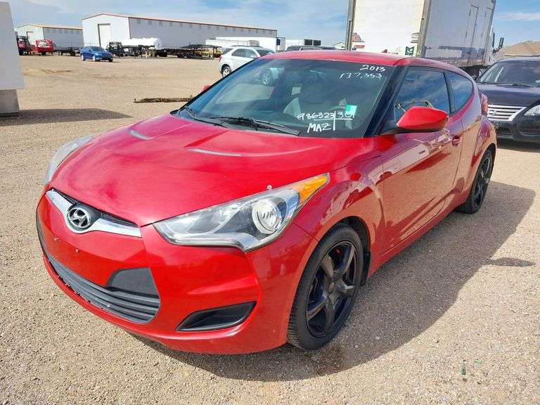 2013 Hyundai Veloster Base  Coupe 2D