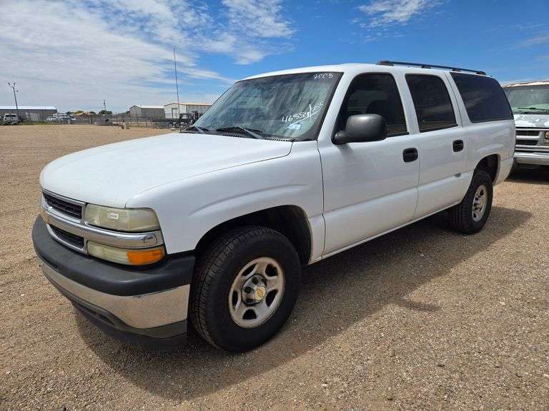 2005 Chevrolet Suburban 1500 LS SUV 4D
