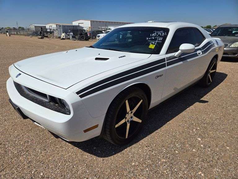 2010 Dodge Challenger R/T Coupe 2D