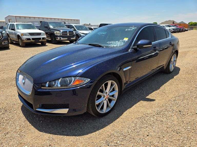 2015 Jaguar XF 3.0 Portfolio / Sport Sedan 4D