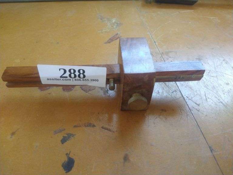 Measuring Device - Assiter Auctioneers