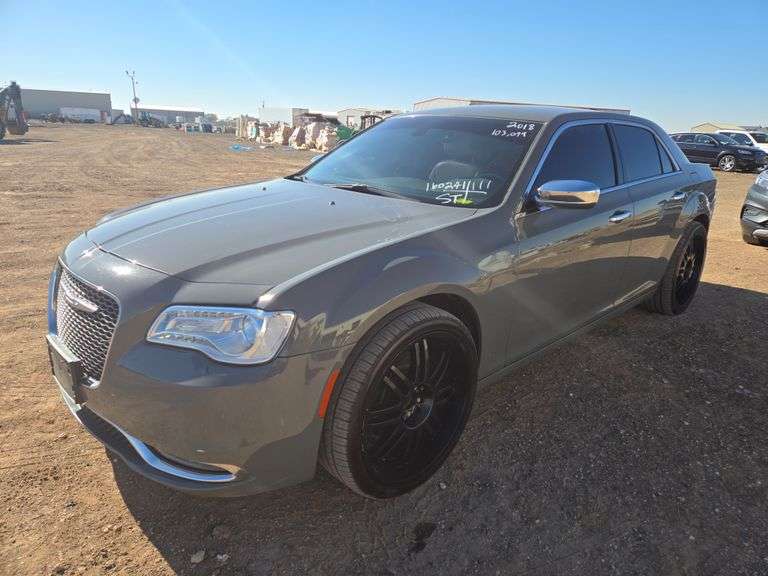 2018  Chrysler  300 Limited  Sedan 4D