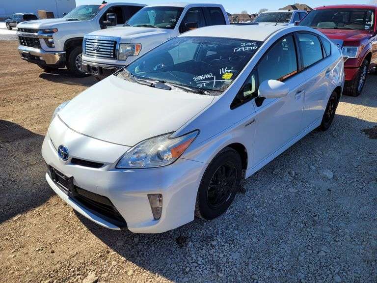 2015  Toyota  Prius Base  Hatchback 4D
