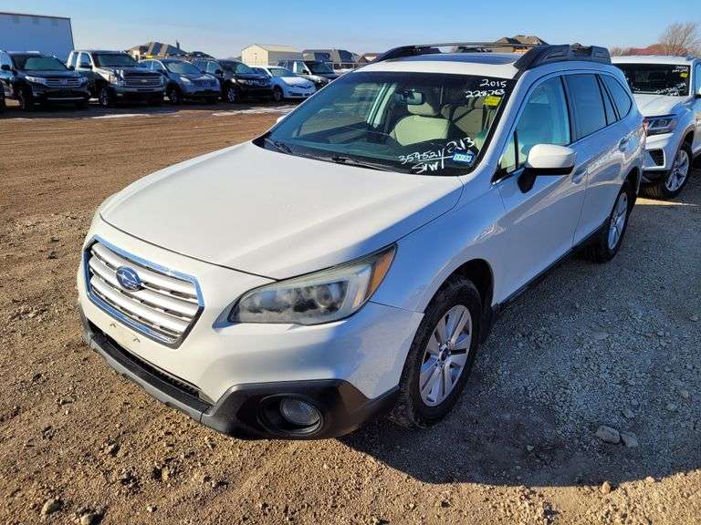 2015  Subaru  Outback Premium  Wagon 4D