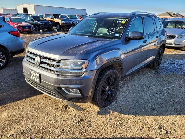 2018  Volkswagen  Atlas SEL Premium  SUV 4D