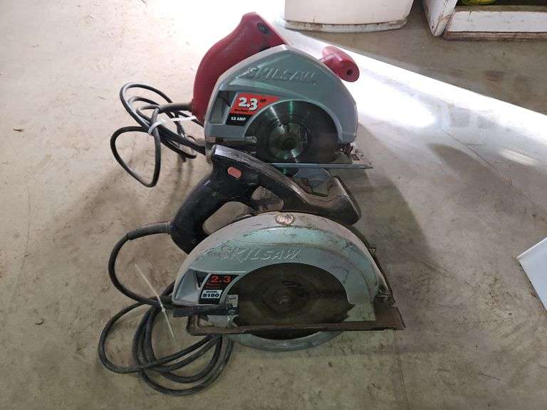 (2) Circular Skill Saws