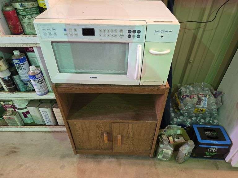 Kenmore Toast/Wave Microwave & Portable Cabinet