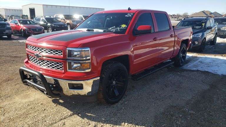 2014  Chevrolet  Silverado 1500 LT  Crew Cab / LWB / SWB 4D