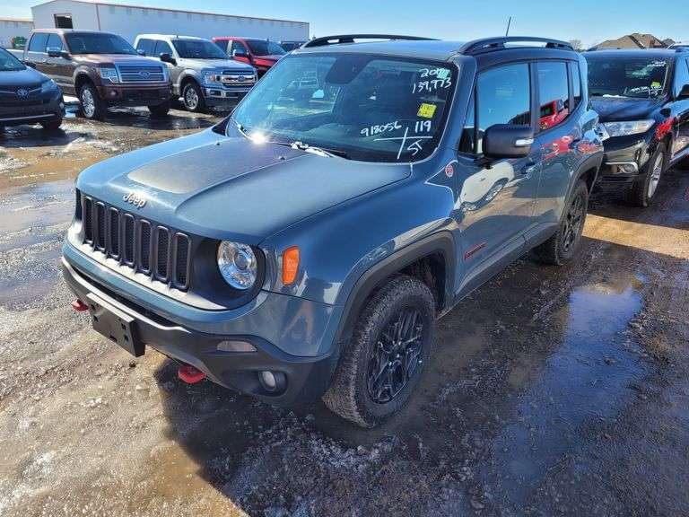 2018  Jeep  Renegade Trailhawk  SUV 4D