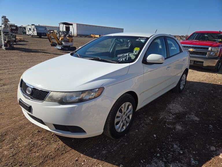 2010  Kia  Forte EX  Sedan 4D