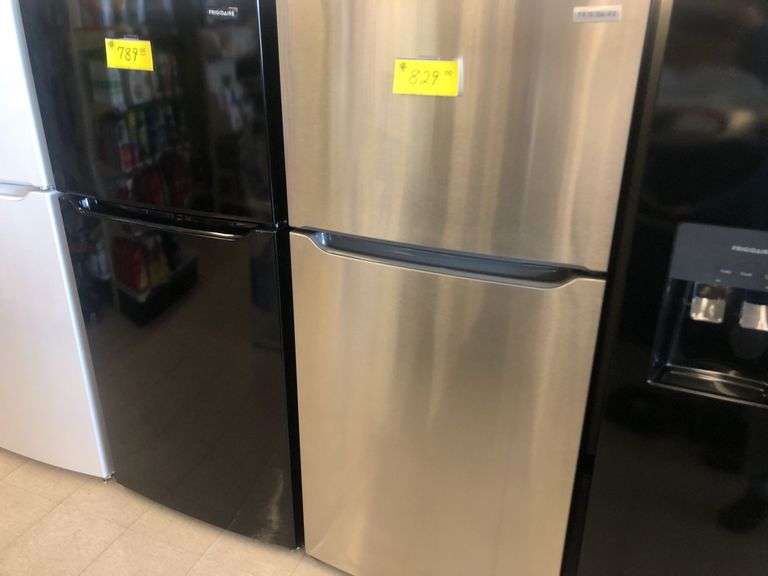 Frigidairre model FFTR1835VS 18.3 Cubic Ft Refrigerator  30" x 303/8" x 663/8"