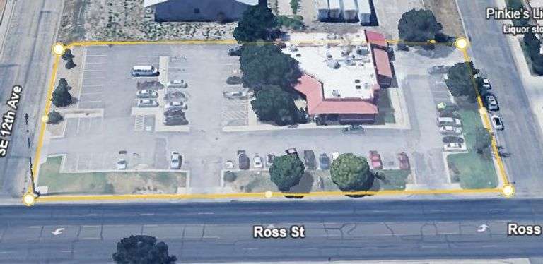 Well Known Restaurant Location w/ample parking