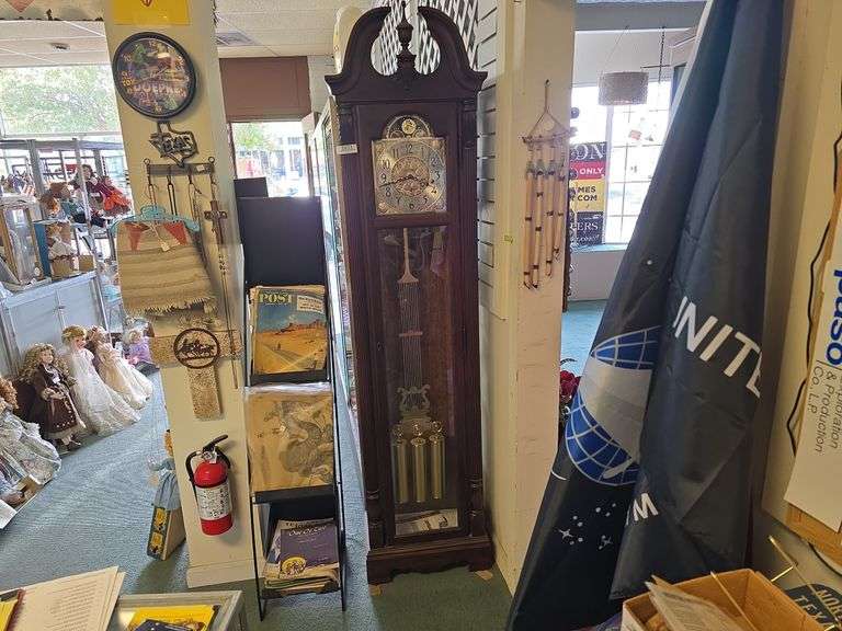 Estate of Wayne Sieck Hide & Seek Treasures #2