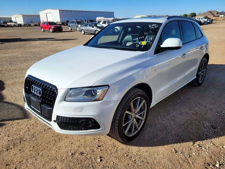 2016  Audi  Q5 Premium Plus  SUV 4D