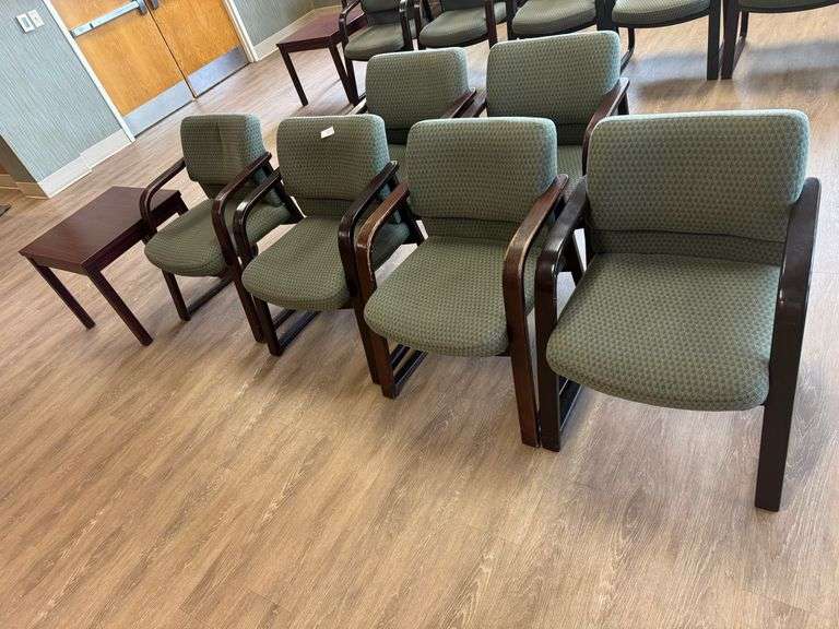 6 Chairs W/Side Table