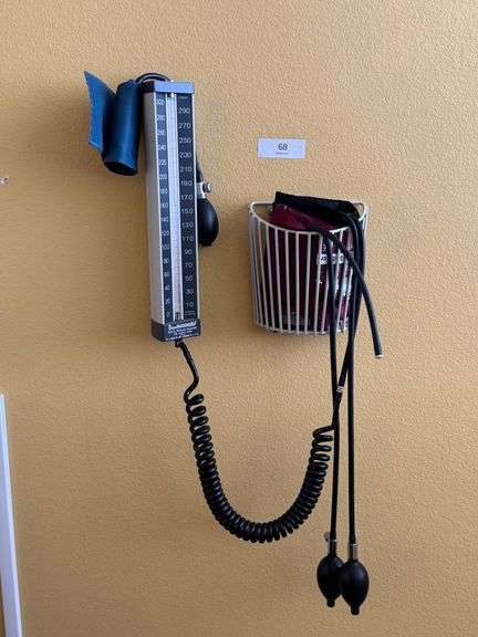 Baumanometer Blood Pressure Complete Wall Unit