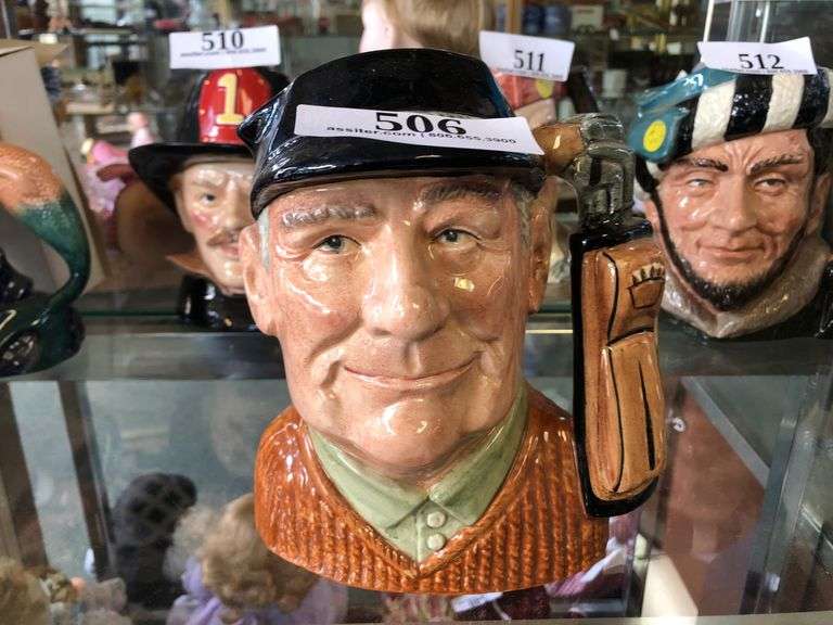 Vintage Royal Doulton Toby Jug "Golfer" D6623 70/915 COPR 1970