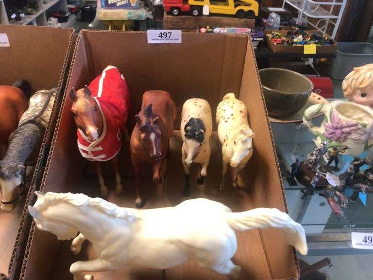 (5) Vintage Plastic Horses approx. 10" x 6" incl. Bryer's
