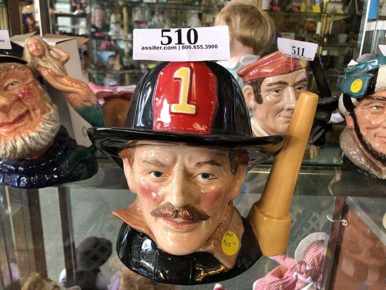 Vintage Royal Doulton Toby Jug "The Fireman" D6697 by Robert Tabbener 1982