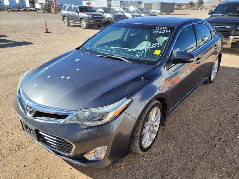 2013  Toyota  Avalon  Sedan