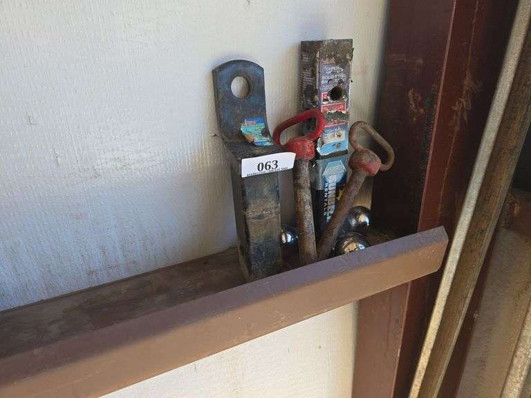 (2) Hitches & (2) Pins