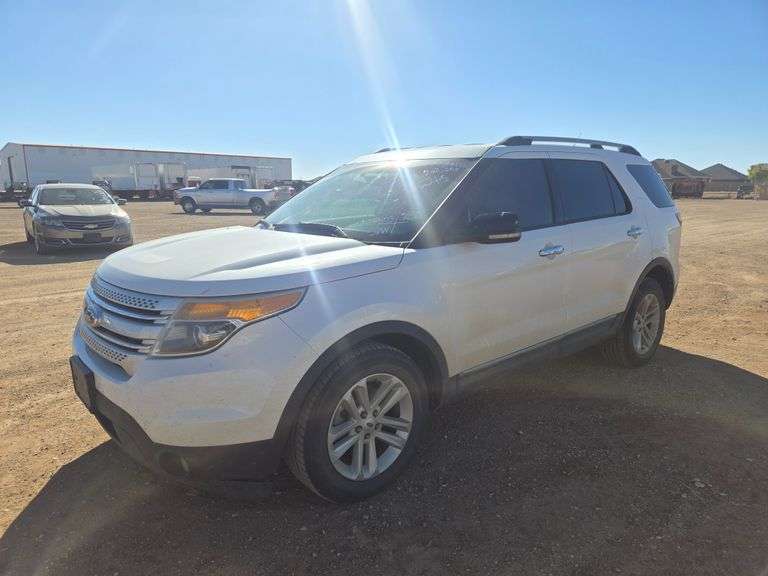 2012  Ford  Explorer XLT  SUV 4D