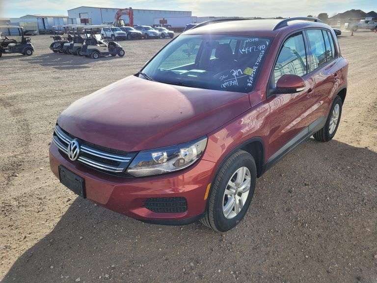 2015  Volkswagen  Tiguan  SUV 4D