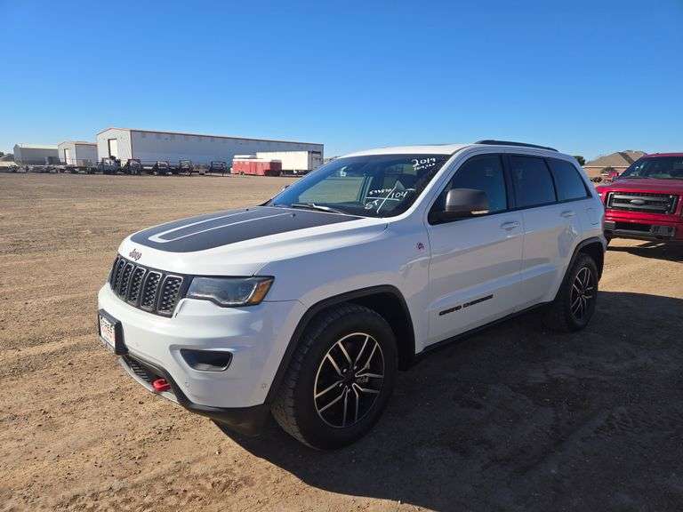 2019  Jeep  Grand Cherokee Trailhawk  SUV 4D
