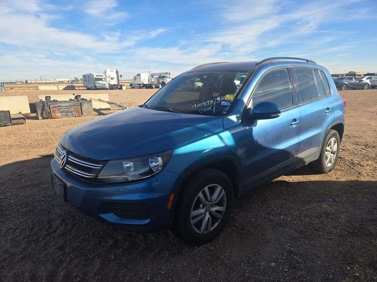 2017  Volkswagen  Tiguan Limited S   SUV 4D