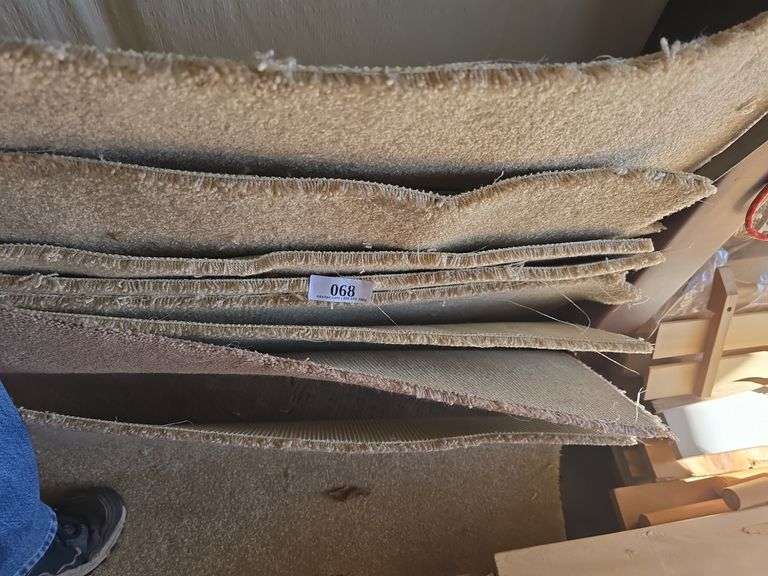 (8) Carpet Remnants