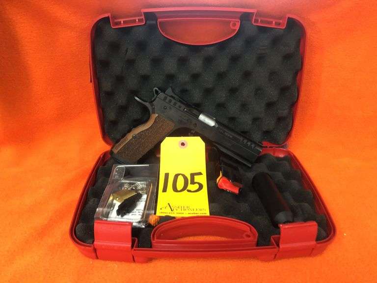 Tanfoglio .40 S&W Defiant Stock Pistol
