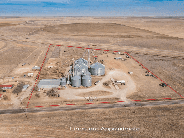 Prime Commercial Lot ±15.39Acres in Dalhart, TX