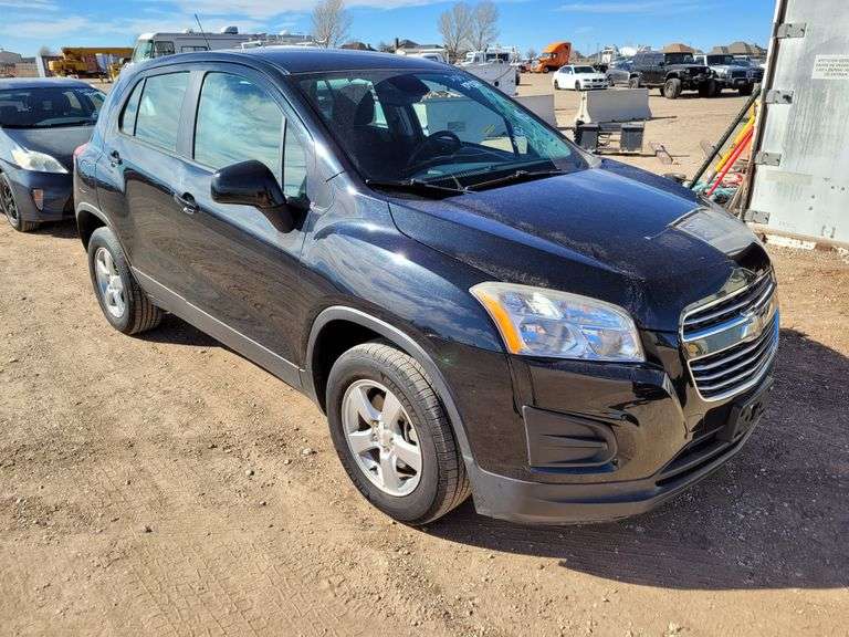 2015  Chevrolet  Trax LS  SUV 4D