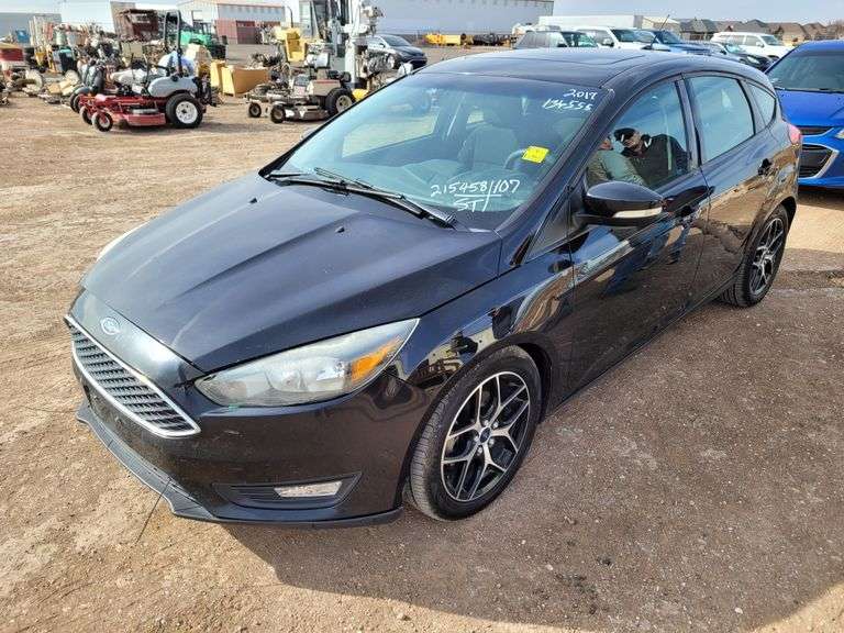 2017  Ford  Focus SEL  Hatchback 4D