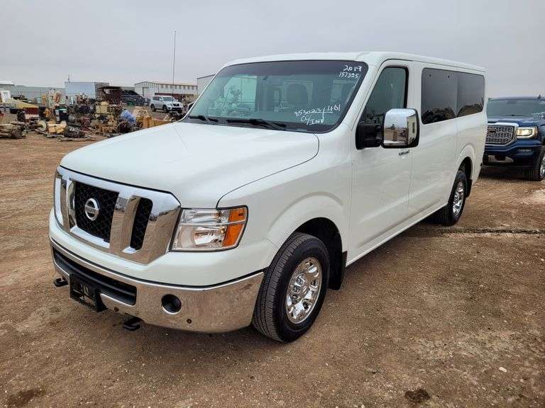 2019  Nissan  NV 3500 SL  Wagon 2D