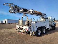 2011  International Harvester  SX525  Truck  Digger Derrick Truck
