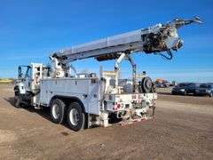 2011  International Harvester  SX525  Truck  Digger Derrick Truck