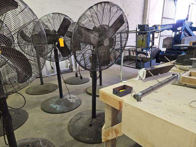 30" Airmaster Industrial Pedestal Fan UP3OLF16-H
