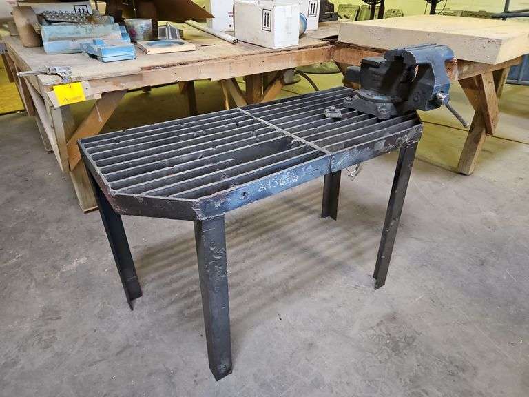 Heavy Duty Steel Work Table W/ Yost Vise