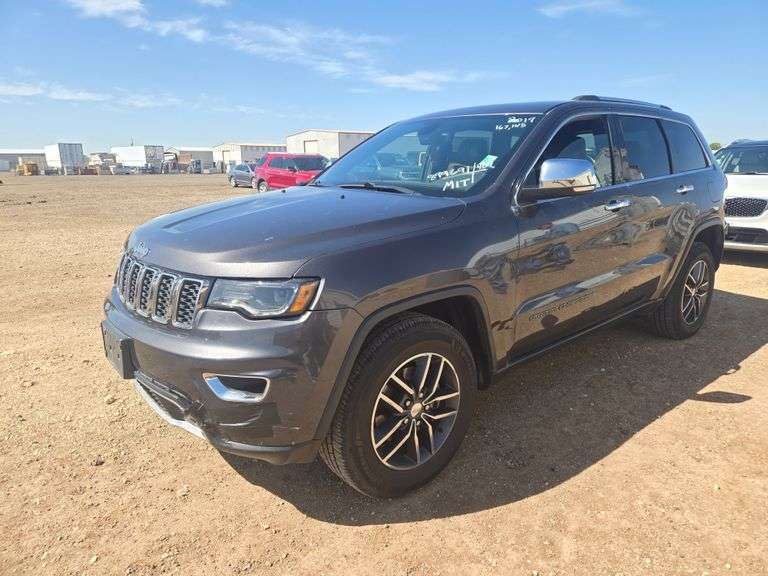 2017  Jeep  Grand Cherokee Limited  SUV 4D