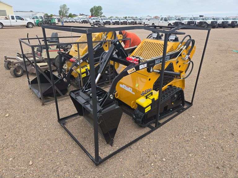 2025  AGT MX-CRT23 Compact Track Loader  Skid Steer
