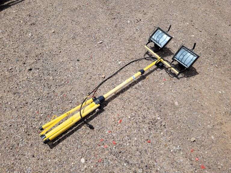 Stand-Up Shop Light