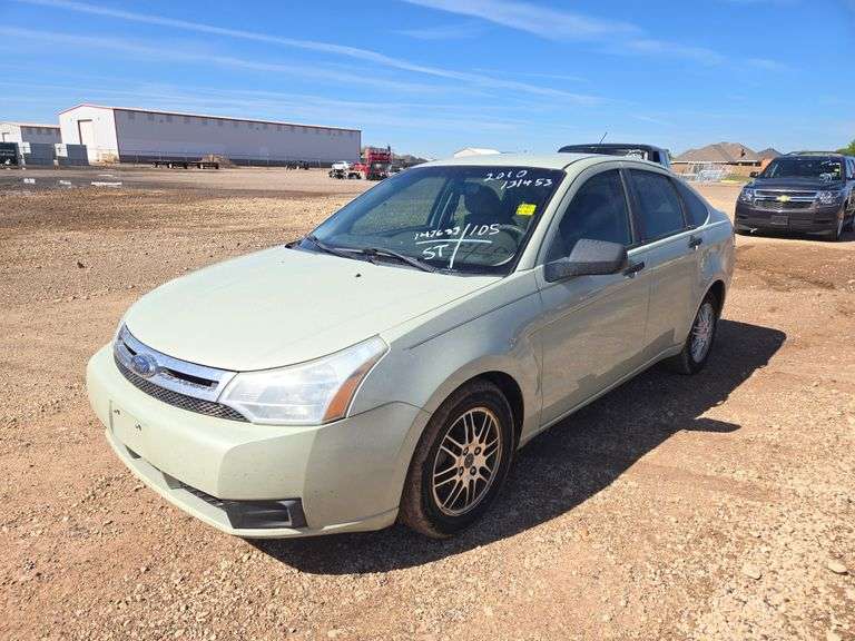 2010  Ford  Focus SE  Sedan 4D