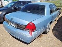 2006  Mercury  Grand Marquis LS  Sedan 4D
