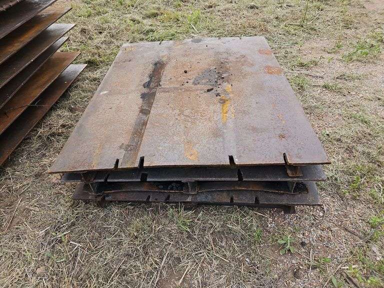 (3) 5' x 4' Steel Pallets