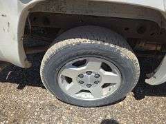 2005  Chevrolet  Silverado 1500 LS   Extended Cab 4D