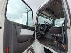 2019  Volvo  VNR64T   Conventional-New Generation  TRACTOR TRUCK